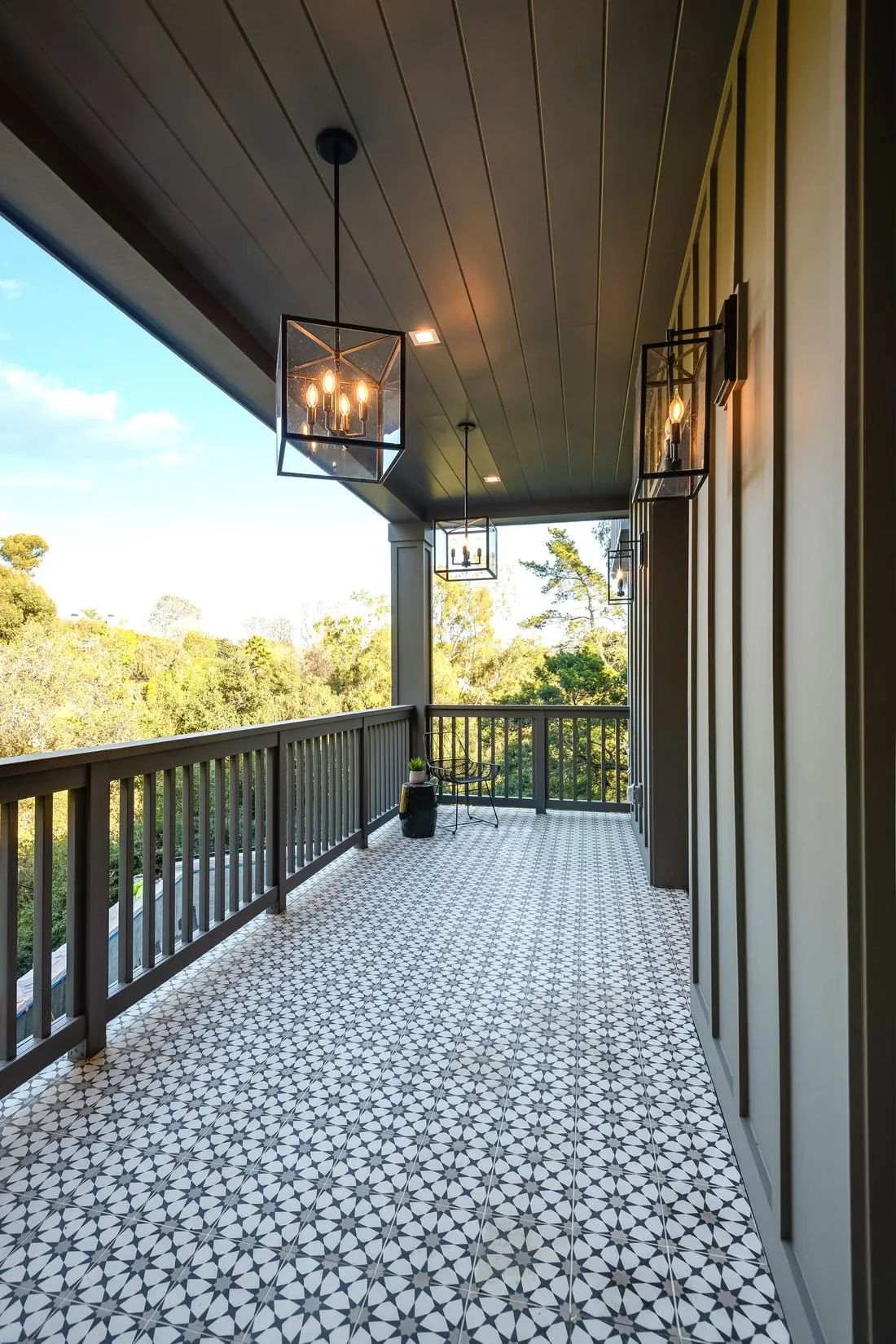 562 Greencraig Road photo 4