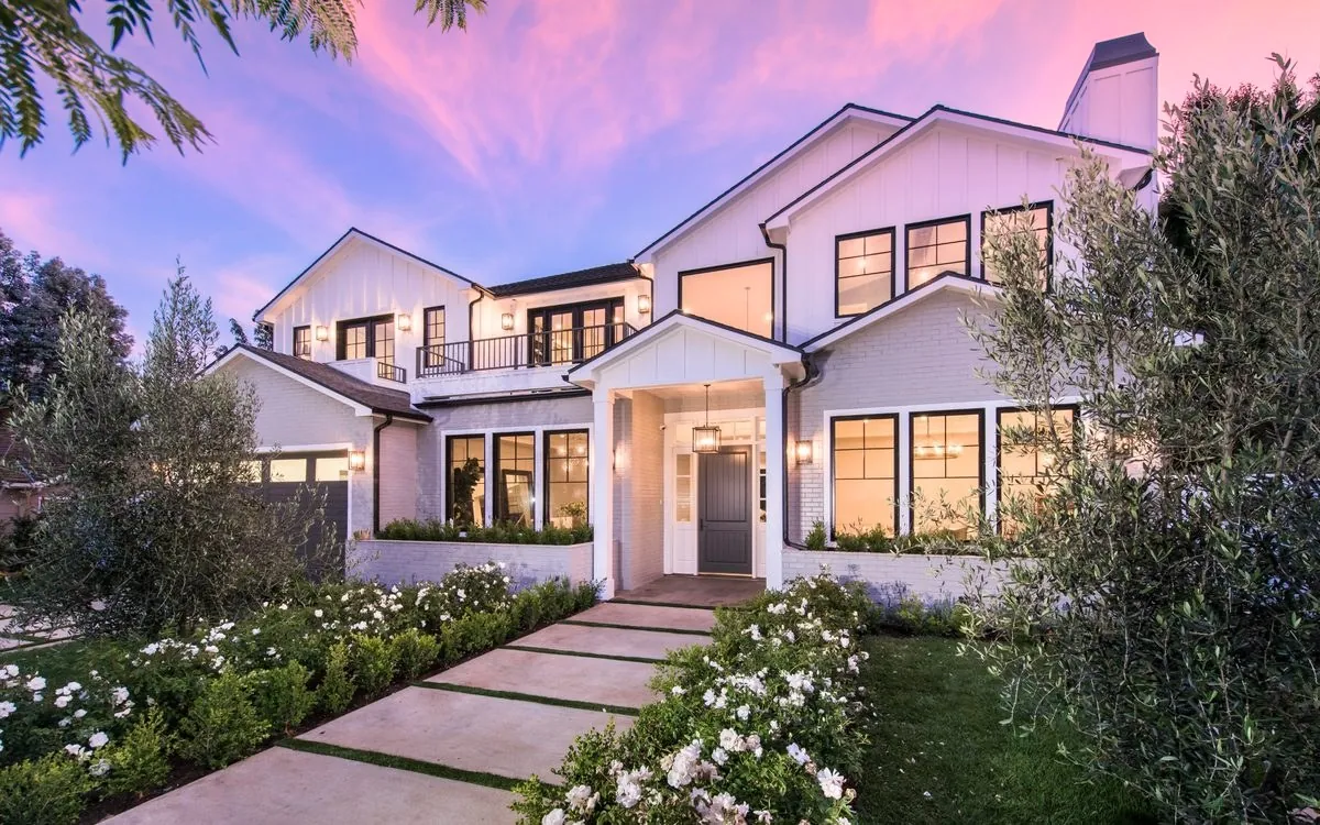 Albright Residence — exterior
